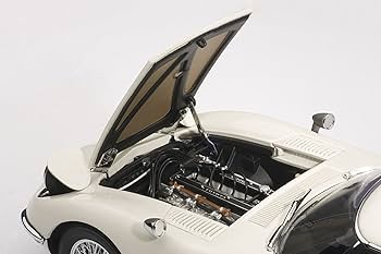 オートアート トヨタ 2000GT ワイヤースポークホイール　1/18 ホワイト Amazon | AUTOart 1/18 トヨタ 2000GT ワイヤースポークホイール